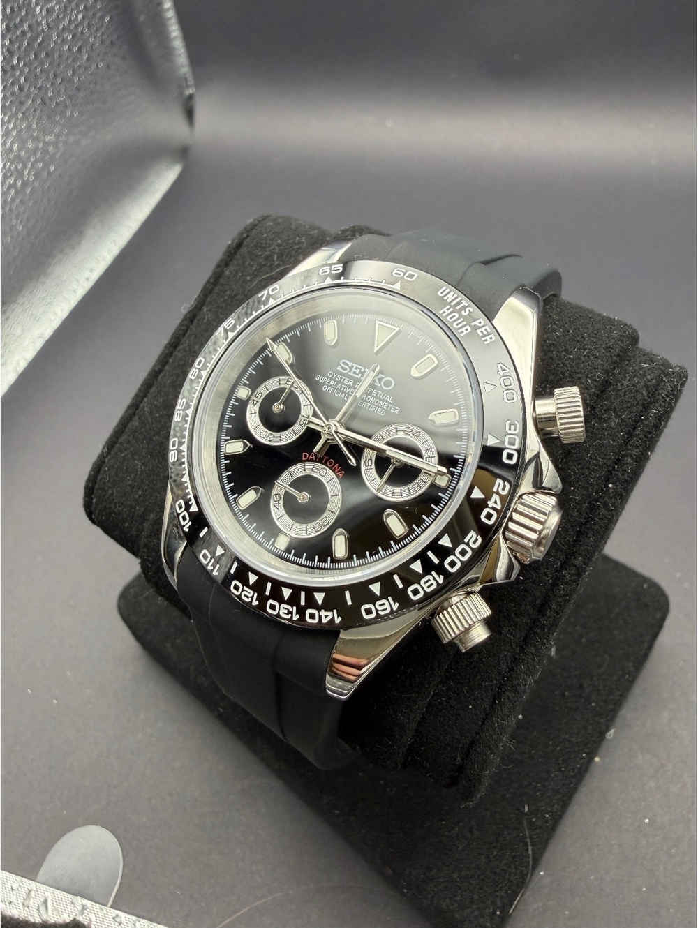 Seiko Daytona Black Chronograph Rubber Strap Watch Mod